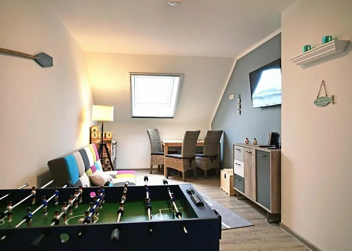 度假居 In Mit Grosser Terrasse By Interhome